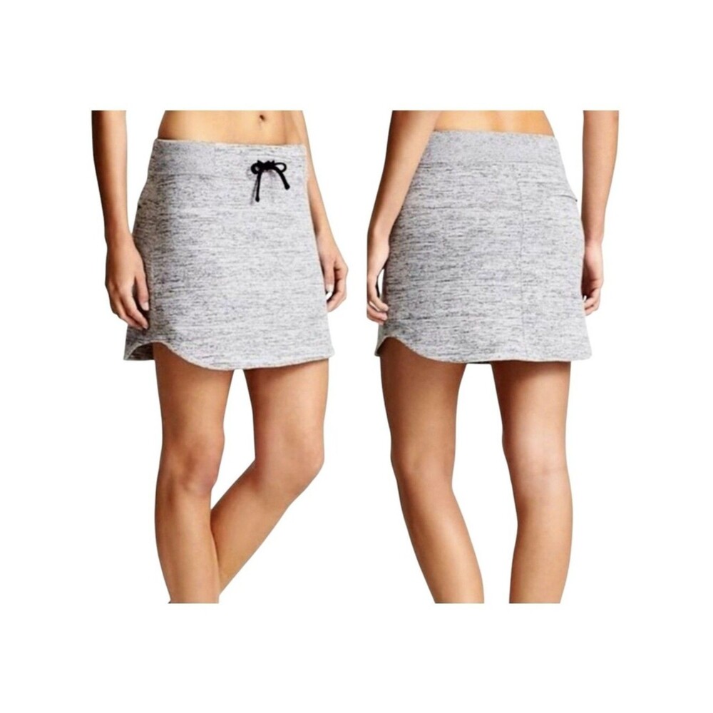 Athleta Downplay Dolphin Hem Skirt Grey Heather Marled Knit - Size Small Womens